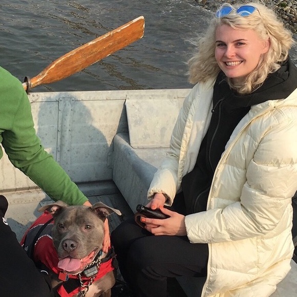 White/Cream Mountain Hardwear Puffer - Picture 2 of 2